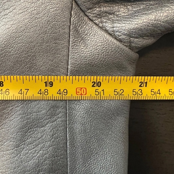 Calvin Klein Women’s 100% Leather 3/4 Sleeve Silver Jacket Size L - Picture 5 of 9